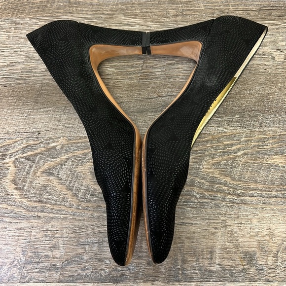 Bruno Magli Black Textured Leather Pumps – Made in Italy – Size 8.5 - Picture 10 of 14